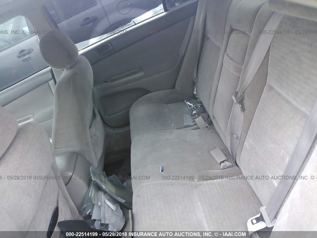 JTDBE32K740267152 - 2004 TOYOTA CAMRY LE/XLE 黑色 照片 8