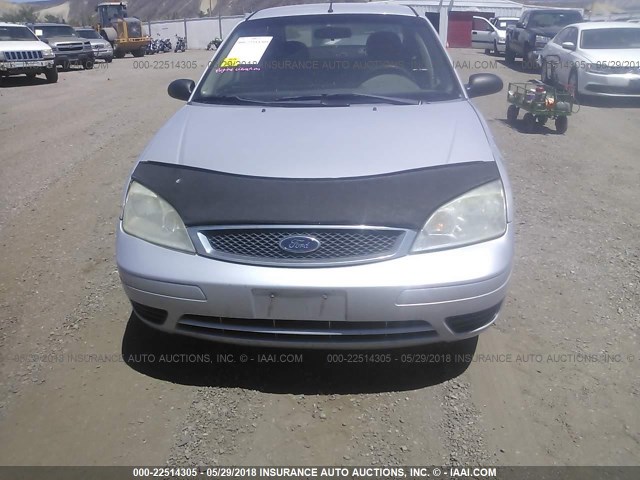 1FAFP34N57W346863 - 2007 FORD FOCUS ZX4/S/SE/SES SILVER photo 6