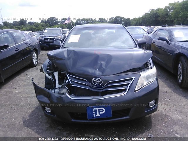 4T1BF3EK5BU655877 - 2011 TOYOTA CAMRY SE/LE/XLE GRAY photo 6