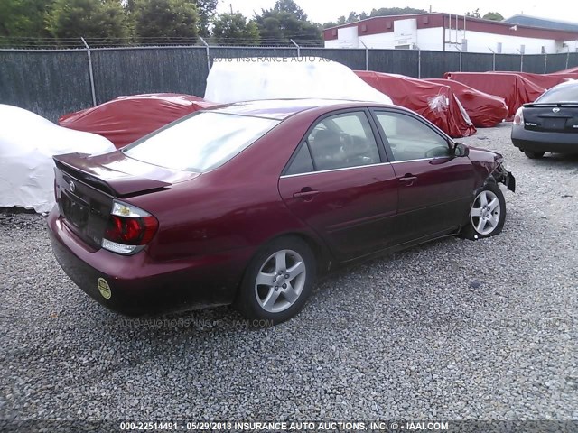 4T1BE32K85U093839 - 2005 TOYOTA CAMRY LE/XLE/SE წითელი ფოტო 4