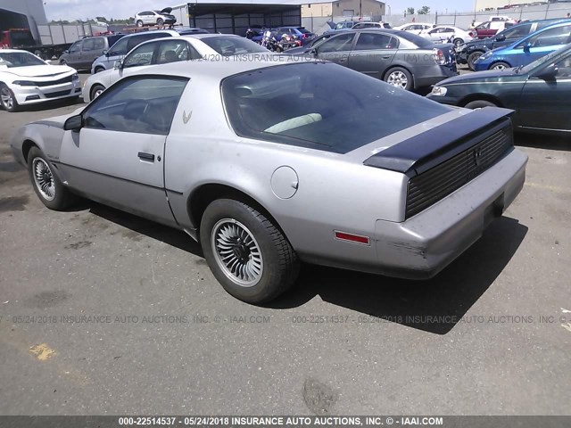 1G2AW87S8DN213588 - 1983 PONTIAC FIREBIRD TRANS AM SILVER photo 3