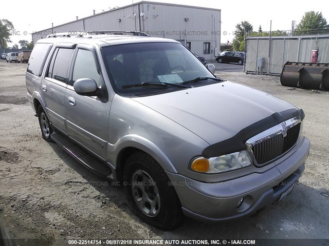 5LMFU28A4YLJ40563 - 2000 LINCOLN NAVIGATOR 金色 照片 1