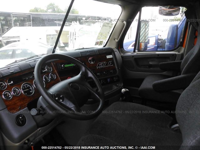 1FUJGHDV9CLBJ0452 - 2012 FREIGHTLINER CASCADIA 113  Unknown photo 5