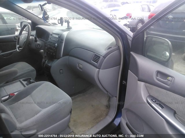 5TDZA23C86S436669 - 2006 TOYOTA SIENNA CE/LE BLUE photo 5