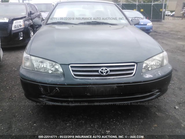 4T1BG22K2YU942534 - 2000 TOYOTA CAMRY CE/LE/XLE მწვანე ფოტო 6