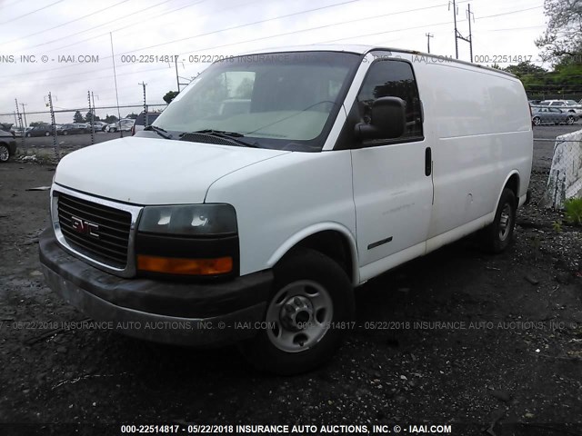 1GTGG25VX31185134 - 2003 GMC SAVANA G2500 WHITE photo 2