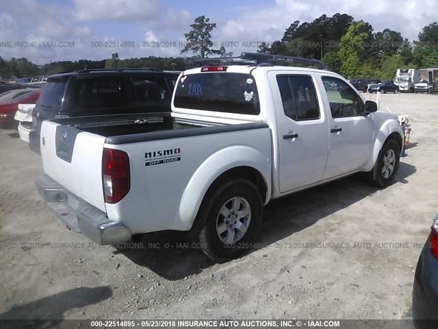 1N6AD07W45C405154 - 2005 NISSAN FRONTIER CREW CAB LE/SE/OFF ROAD WHITE photo 4