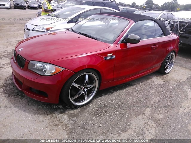 WBAUN9C50AVK41623 - 2010 BMW 135 I RED photo 2