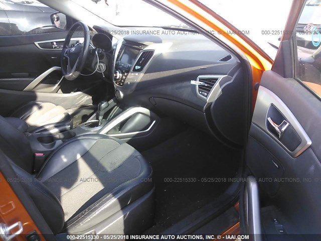 KMHTC6AD5CU030032 - 2012 HYUNDAI VELOSTER ORANGE photo 5