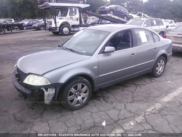 WVWRH63B91P281918 - 2001 VOLKSWAGEN PASSAT GLX GRAY photo 2