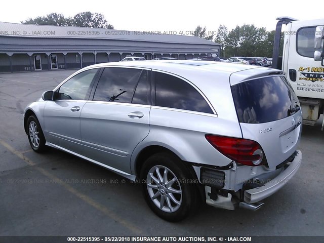 4JGCB65EX7A045400 - 2007 MERCEDES-BENZ R 350 SILVER photo 3