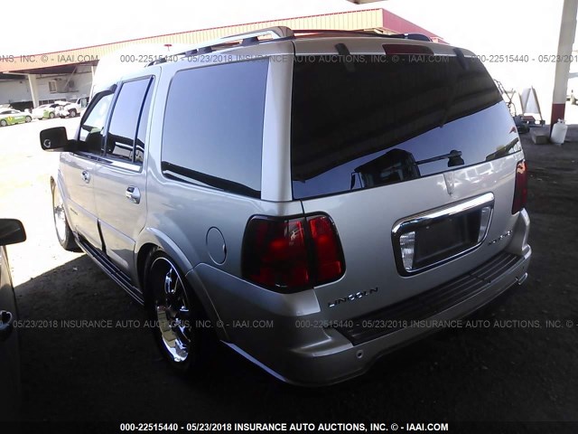 5LMFU28R53LJ39095 - 2003 LINCOLN NAVIGATOR BLACK photo 3