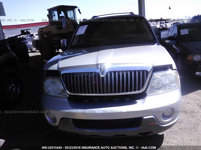 5LMFU28R53LJ39095 - 2003 LINCOLN NAVIGATOR BLACK photo 6