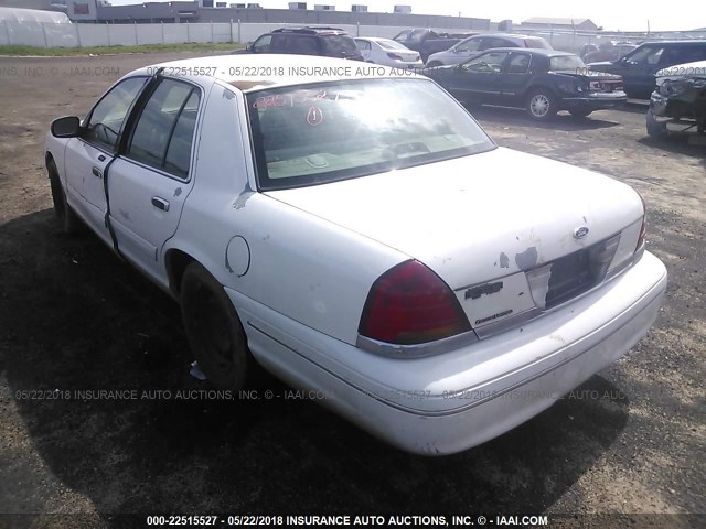 2FAFP73W11X106948 - 2001 FORD CROWN VICTORIA  WHITE photo 3