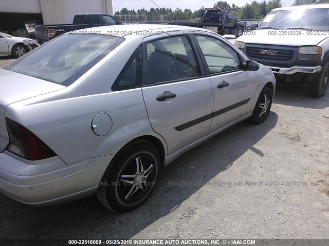 1FAFP33P52W206386 - 2002 FORD FOCUS LX SILVER photo 6