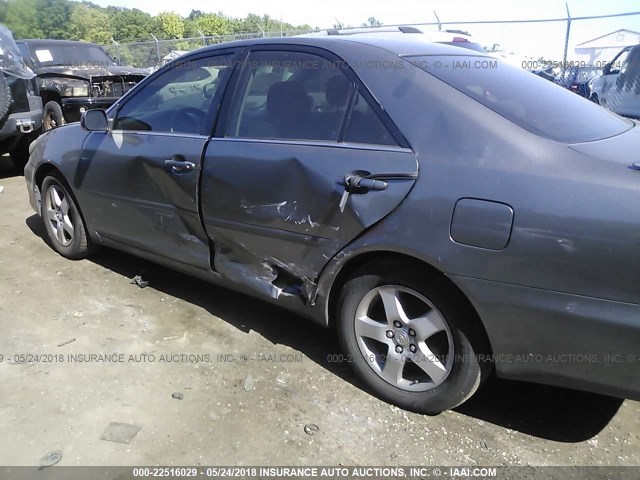 4T1BE32K55U599838 - 2005 TOYOTA CAMRY LE/XLE/SE ნაცრისფერი ფოტო 6