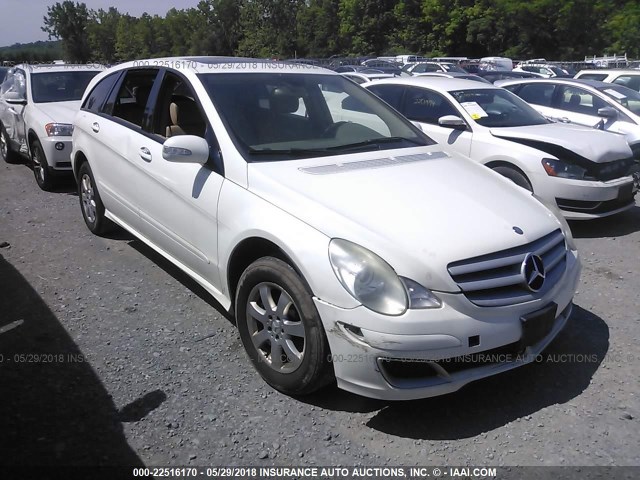 4JGCB65E86A030134 - 2006 MERCEDES-BENZ R 350 WHITE photo 1