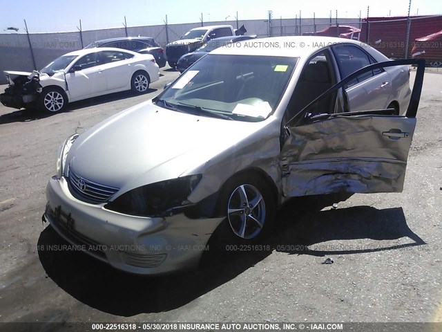 4T1BE32K35U415657 - 2005 TOYOTA CAMRY LE/XLE/SE ოქროსფერი ფოტო 6