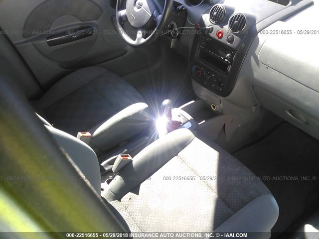 KL1TD62685B470821 - 2005 CHEVROLET AVEO LS Light Blue photo 5