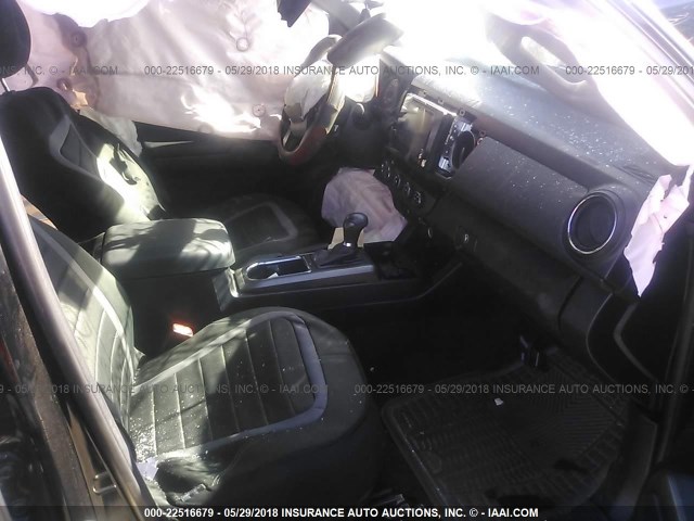 3TMCZ5AN0GM031444 - 2016 TOYOTA TACOMA DBL CAB/SR/SR5/TRD SPT/OR BLACK photo 5