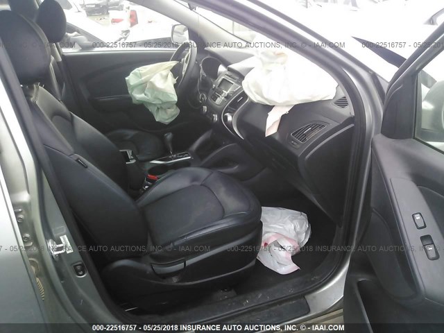 KM8JU3AC2DU741005 - 2013 HYUNDAI TUCSON GLS/LIMITED 银色 照片 5