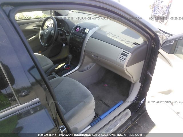 JTDBL40E399069907 - 2009 TOYOTA COROLLA LE/XLE BLACK photo 5