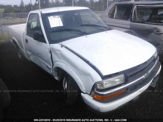 1GCCS14H838206976 - 2003 CHEVROLET S TRUCK S10 WHITE photo 1