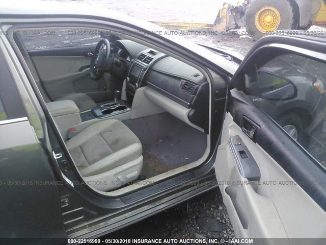 4T1BD1FK5CU029174 - 2012 TOYOTA CAMRY HYBRID/LE/XLE 绿色 照片 5