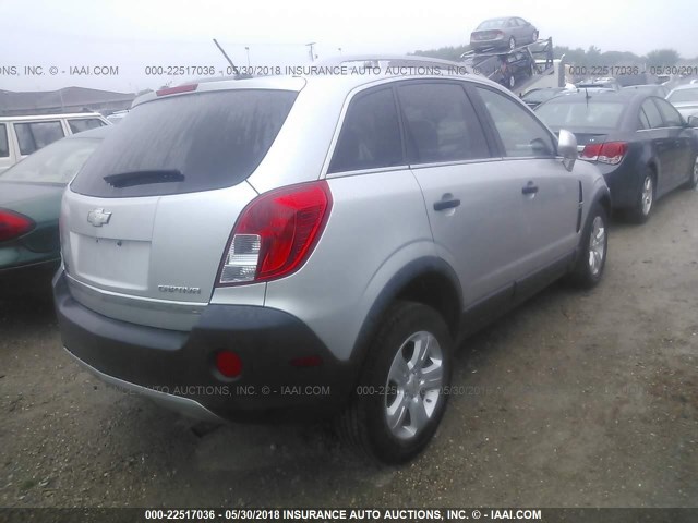 3GNAL2EK6DS559026 - 2013 CHEVROLET CAPTIVA LS 银色 照片 4