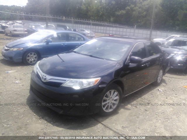 4T1BF1FK0CU090765 - 2012 TOYOTA CAMRY SE/LE/XLE 黑色 照片 2