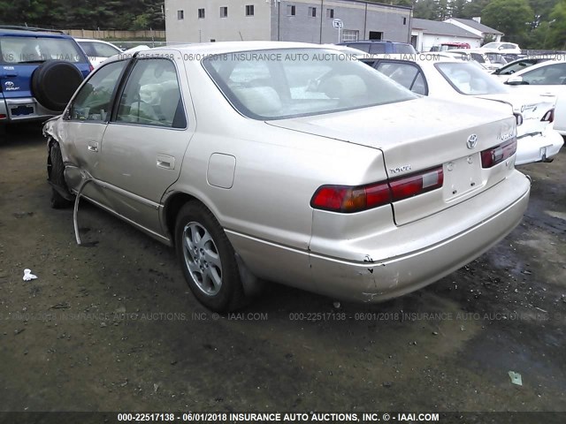 JT2BF22K2X0220437 - 1999 TOYOTA CAMRY LE/XLE BROWN photo 3