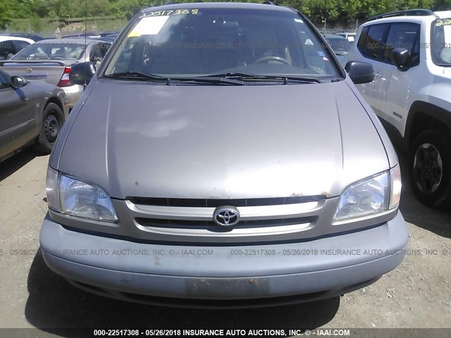 4T3ZF13C3WU067052 - 1998 TOYOTA SIENNA LE/XLE TAN photo 6