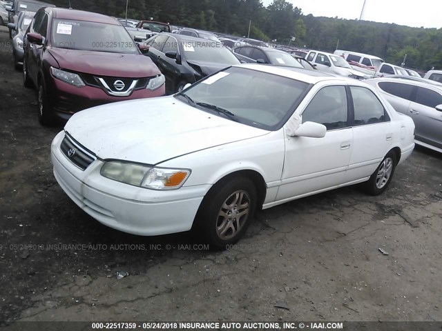 4T1BG22K11U796634 - 2001 TOYOTA CAMRY CE/LE/XLE 白色 照片 2