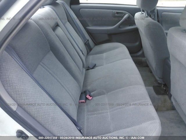 4T1BG22K11U796634 - 2001 TOYOTA CAMRY CE/LE/XLE 白色 照片 8