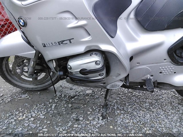 WB10499A44ZE92294 - 2004 BMW R1150 RT SILVER photo 9