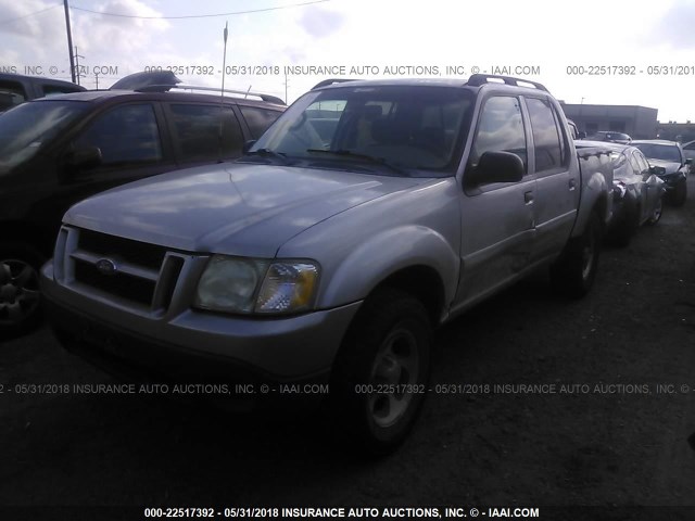 1FMZU67K15UB77920 - 2005 FORD EXPLORER SPORT TR  SILVER photo 2