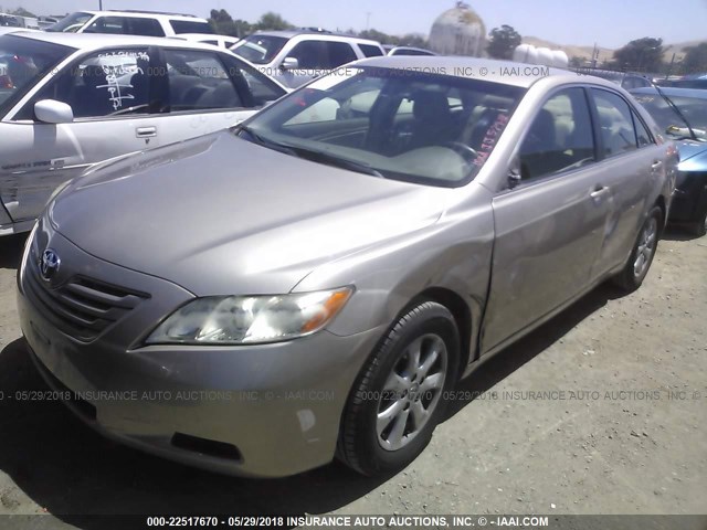 JTNBK46K083032343 - 2008 TOYOTA CAMRY LE/XLE/SE ბეჟი ფოტო 2