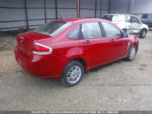 1FAHP35N98W142088 - 2008 FORD FOCUS SE/SEL/SES RED photo 4