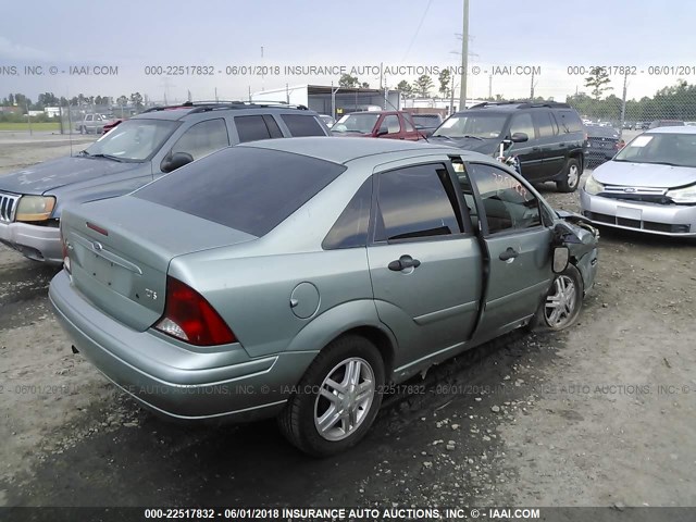 1FAFP38Z94W165063 - 2004 FORD FOCUS ZTS GREEN photo 4