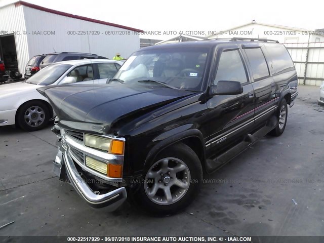 3GNEC16R3XG245896 - 1999 CHEVROLET SUBURBAN C1500 BLACK photo 2