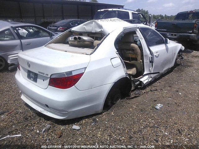 WBANF33596CB86710 - 2006 BMW 525 XI WHITE photo 4