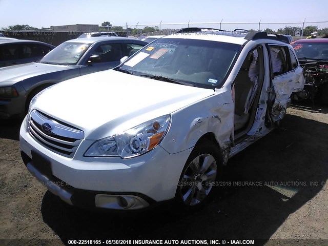 4S4BRCKC1C3267153 - 2012 SUBARU OUTBACK 2.5I LIMITED WHITE photo 2