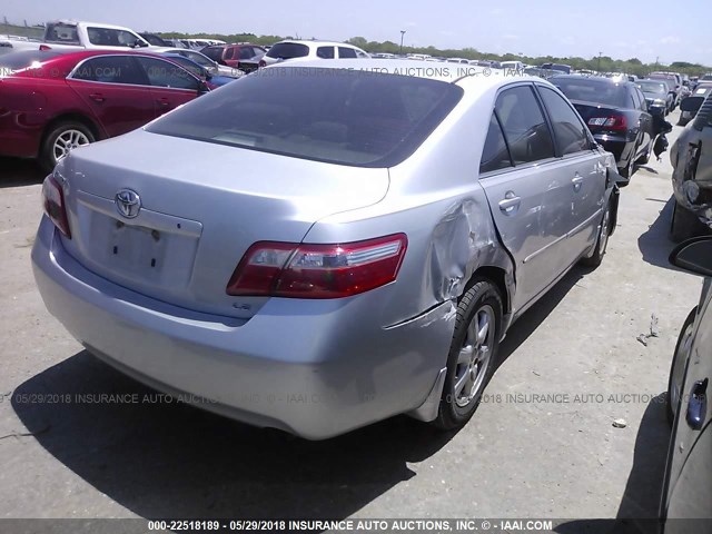 4T1BE46K59U368136 - 2009 TOYOTA CAMRY SE/LE/XLE SILVER photo 4