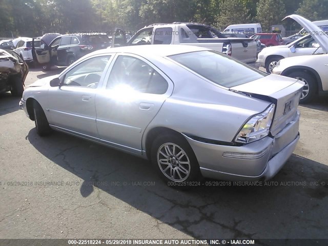 YV1RS612552431573 - 2005 VOLVO S60 SILVER photo 3