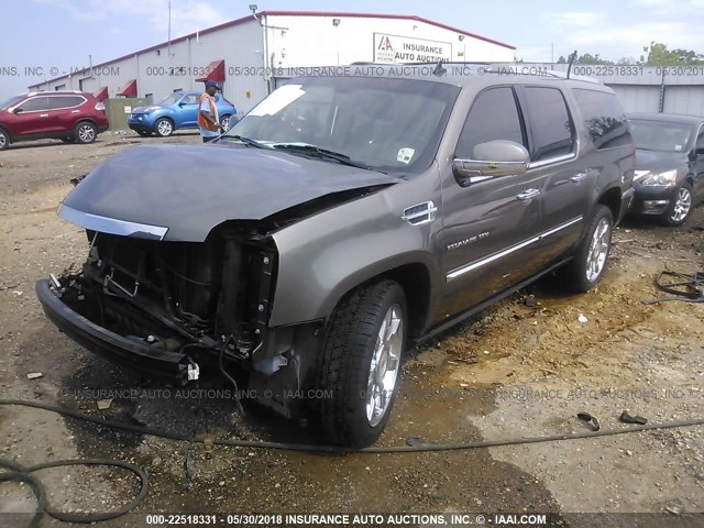 1GYS4HEF6DR129820 - 2013 CADILLAC ESCALADE ESV LUXURY GRAY photo 2