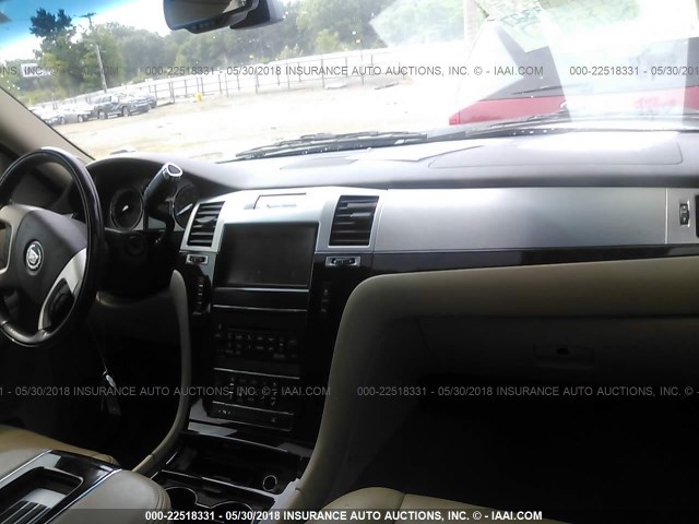 1GYS4HEF6DR129820 - 2013 CADILLAC ESCALADE ESV LUXURY GRAY photo 5