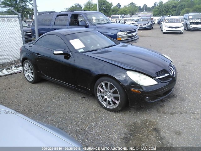 WDBWK56F45F023099 - 2005 MERCEDES-BENZ SLK 350 BLACK photo 1