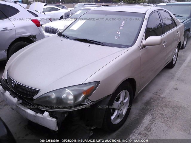 4T1BE32K73U699145 - 2003 TOYOTA CAMRY LE/XLE/SE ოქროსფერი ფოტო 2