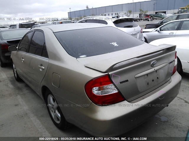 4T1BE32K73U699145 - 2003 TOYOTA CAMRY LE/XLE/SE ოქროსფერი ფოტო 3