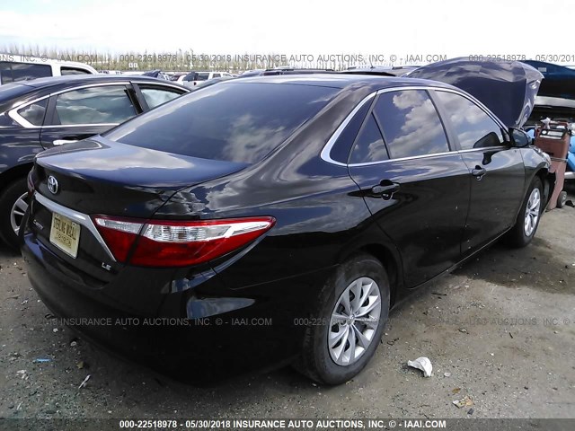 4T4BF1FKXFR514138 - 2015 TOYOTA CAMRY LE/XLE/SE/XSE BLACK photo 4